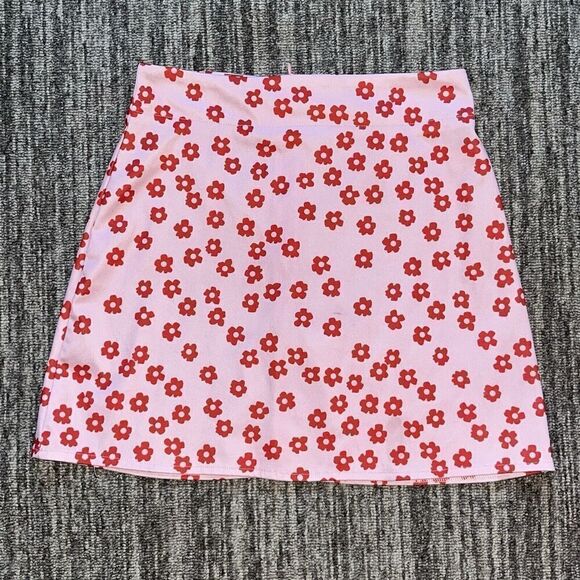 Romwe Women’s Mini Skirt Size Small 4 Red Floral Zip‎ Up Back 90s Y2K * - Picture 1 of 8